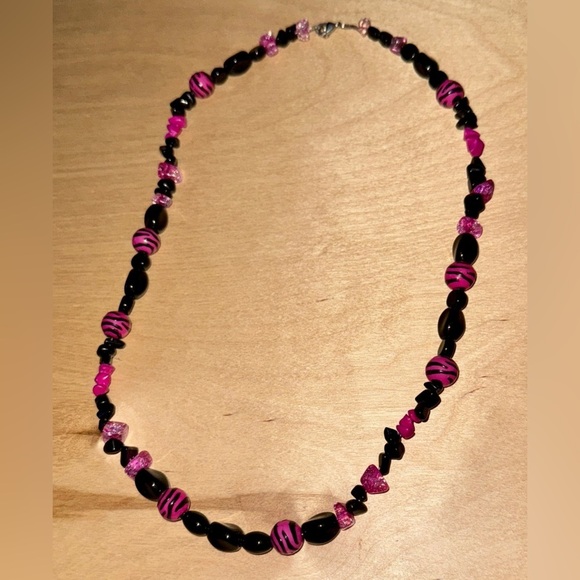 Bright Pink and Black Beaded Plus Stone Necklace - Picture 4 of 5